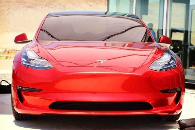 tesla-model-3-red