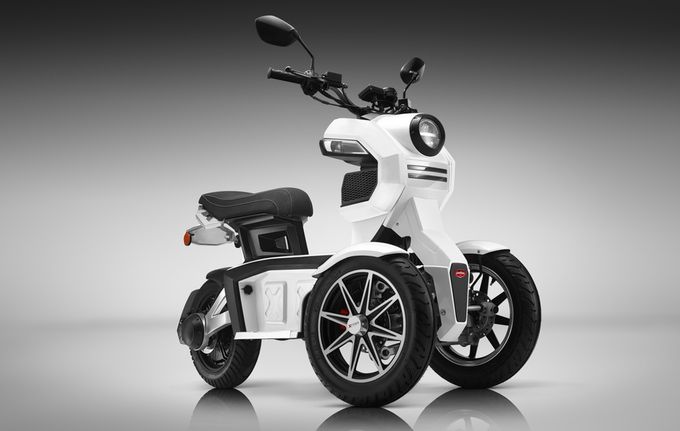 Doohan EV3 iTank. Un interesante scooter eléctrico con tres ruedas