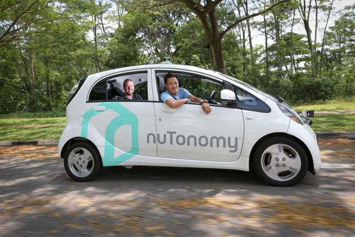 Los primeros taxis autónomos y eléctricos empiezan sus trabajos en Singapur