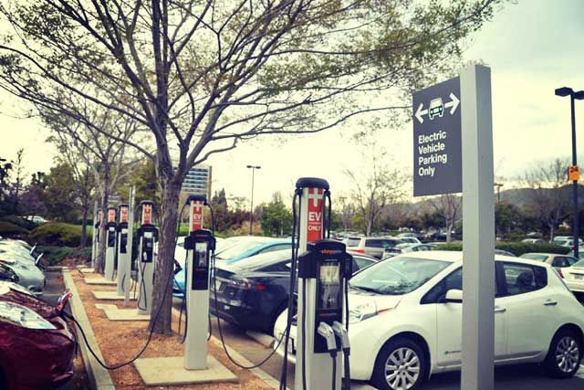 ChargePoint pone en marcha un sistema de lista de espera para los puntos de recarga públicos