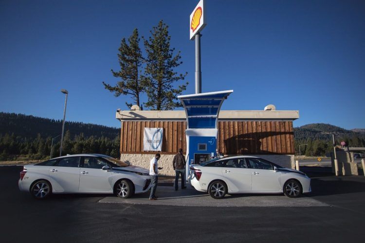 El Toyota Mirai recorre 2.300 kilómetros en 24 horas