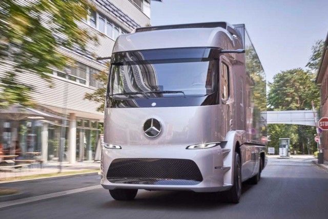 mercedes-urban-etruck-3