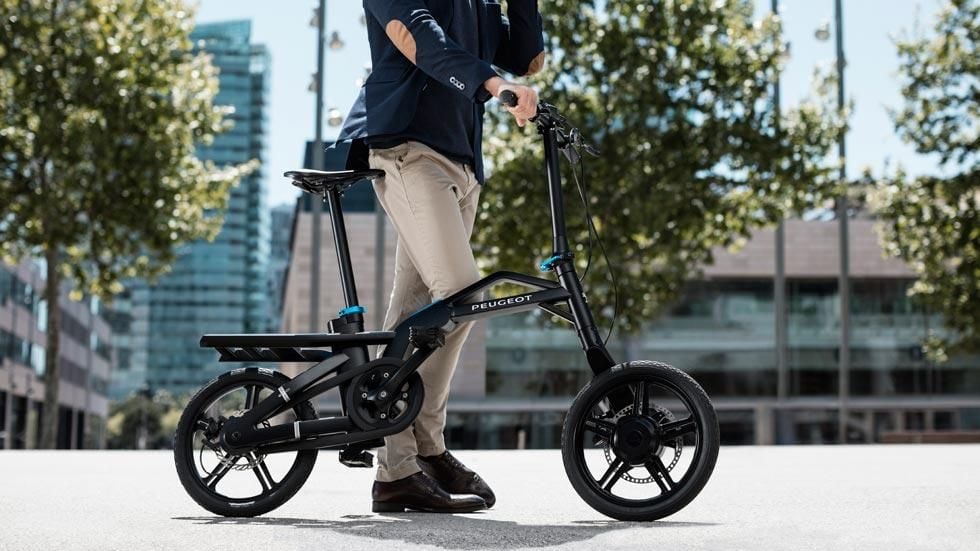 Peugeot eF01: una bici eléctrica plegable y muy atractiva