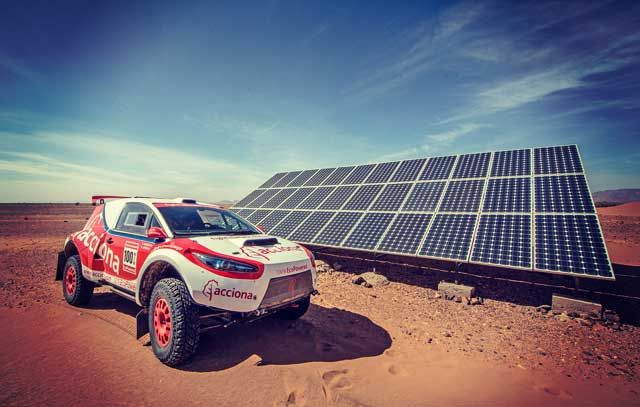 El Acciona 100% Ecopowered vuelve al desierto de África