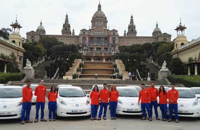 SEUR incorpora 20 Nissan LEAF a su flota de reparto de Barcelona