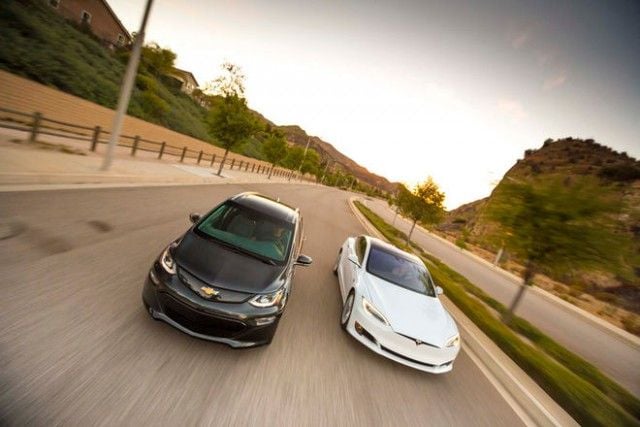 chevrolet-bolt-ev-vs-model-s