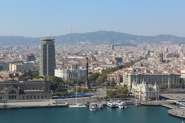 Los vehículos más contaminantes no podrán circular por las calles de Barcelona en 2020