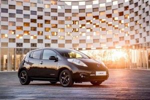 nissan-leaf-black-edition_front