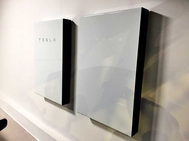 Tesla comienza en Australia la distribución de la Powerwall 2. Precios de la nueva versión