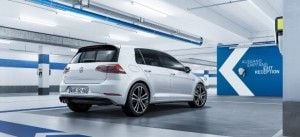 volkswagen-golf-gte-2017-2