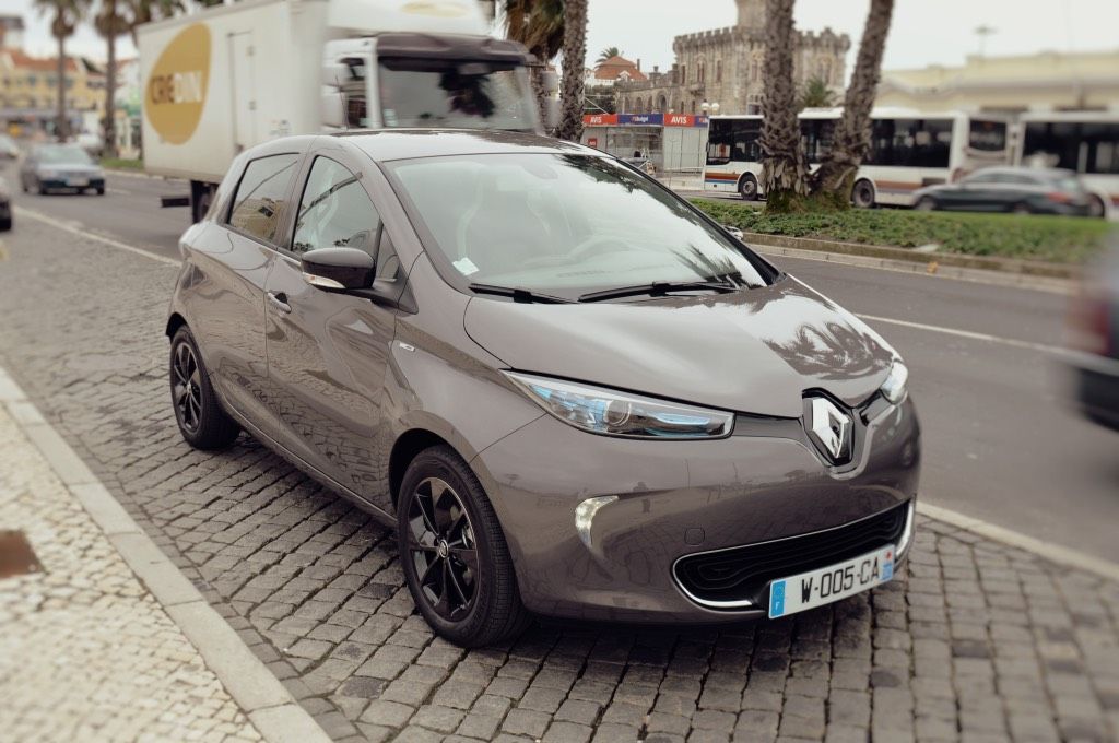 Según Renault, los coches eléctricos como el ZOE costarán lo mismo que los diésel y gasolina en 2020