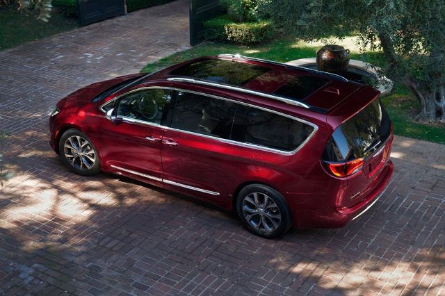 Chrysler podría presentar un coche 100% eléctrico basado en el Pacífica durante el CES 2017