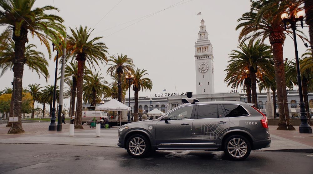 California permitirá circular por su cuenta a los coches 100% autónomos a partir de abril