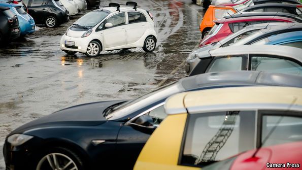 El Ministro noruego de Transporte ve realista que en 2025 las ventas de coches sean 100% eléctricas