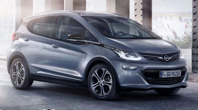 Precio del Opel Ampera-e en Alemania. Desde 39.330 euros de la versión básica, 44.060 euros de la más equipada