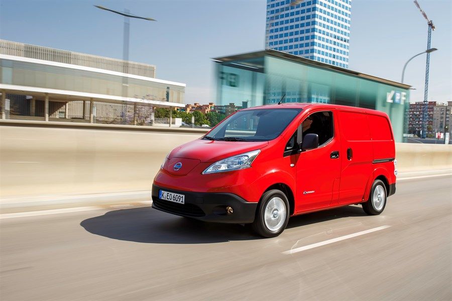 La Nissan e-NV200 añade gancho de remolque a su equipamiento