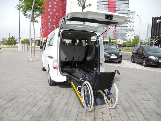 Nissan desarrolla para ILUNION el primer vehículo eléctrico adaptado para personas con movilidad reducida