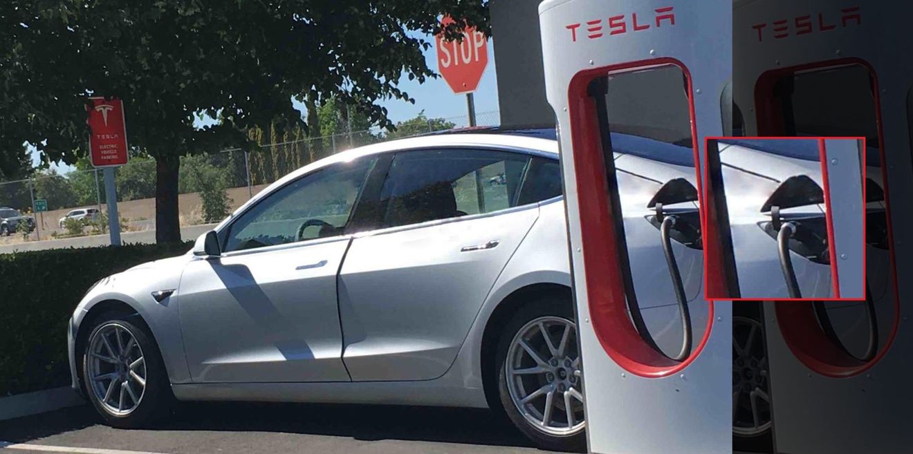 Recopilación de avistamientos y rumores de la semana del Tesla Model 3. Packs ensamblados a mano, color rojo Signature…