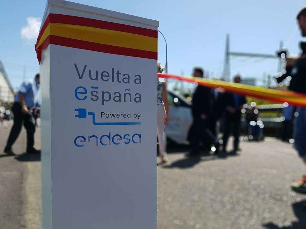 Endesa pone en marcha la primera Vuelta a España en coche eléctrico