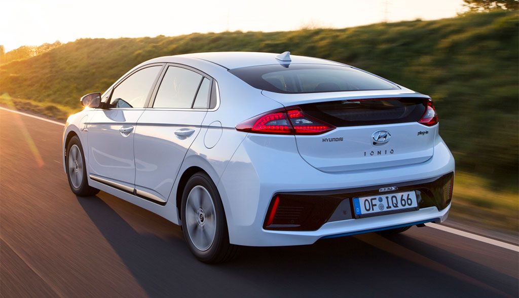 El Hyundai IONIQ gana el premio al Coche Ecológico del Año de Professional Driver