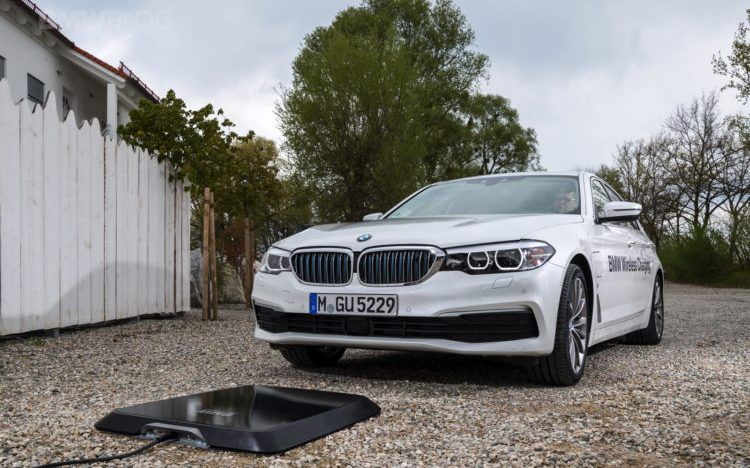 El beneficio neto de BMW cae por su inversión en el coche eléctrico