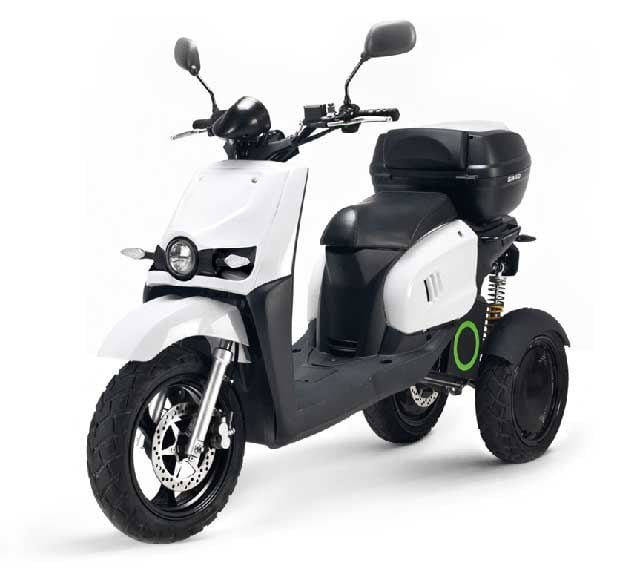 Scutum presentará la Silence S03. Un scooter eléctrico con tres ruedas