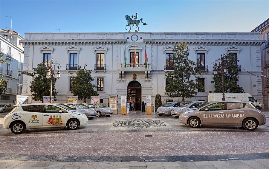 Nissan electrifica la flota de Mahou en Granada