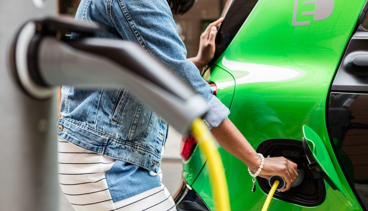 Italia quiere pasar de la cola al liderado de ventas de coches eléctricos en Europa. Objetivo, 1 millón de coches hasta 2020 y 10.000 millones de euros en ayudas