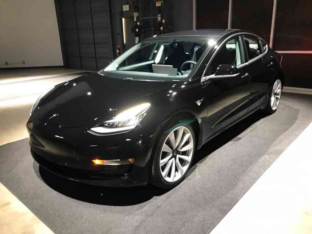 Las entregas del Tesla Model 3 a nivel internacional podrían empezar antes de lo esperado, incluyendo la versión Standard