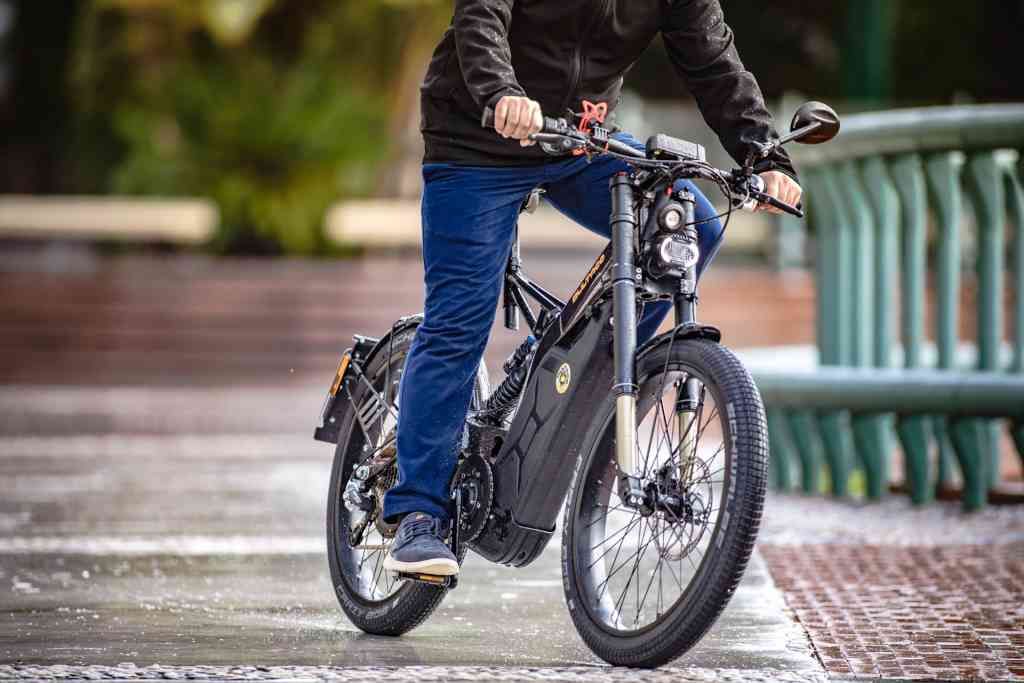 Toma de contacto con la Bultaco Albero. Una bici-moto que combina movilidad y flexibilidad