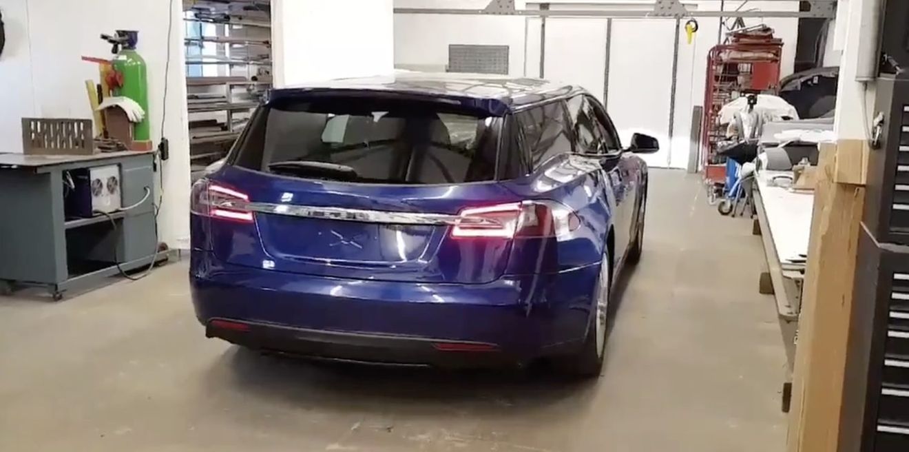 Se presenta un Tesla Model S transformado en familiar