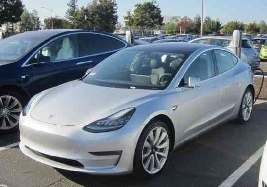 Un propietario compara su nuevo Tesla Model 3 con su Model S