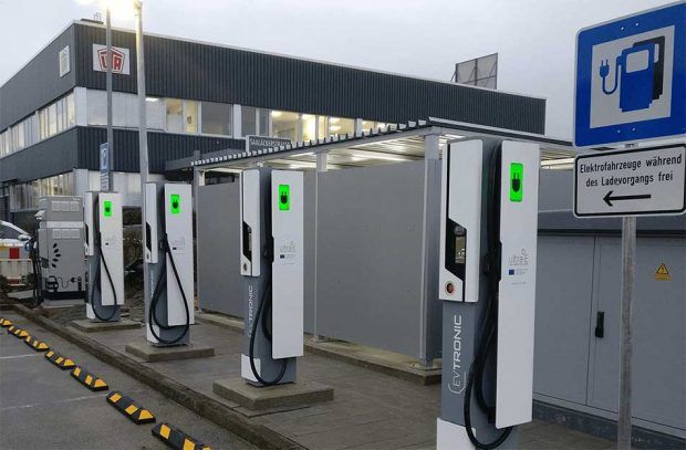 Abre la primera estación de recarga ultrarápida de Europa. Hasta 350 kW