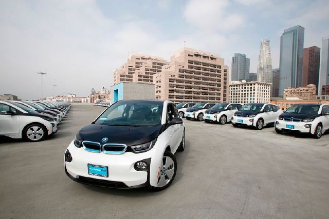 La policía de Los Ángeles adquiere 100 BMW i3, pero para sorpresa de todos, no los usa