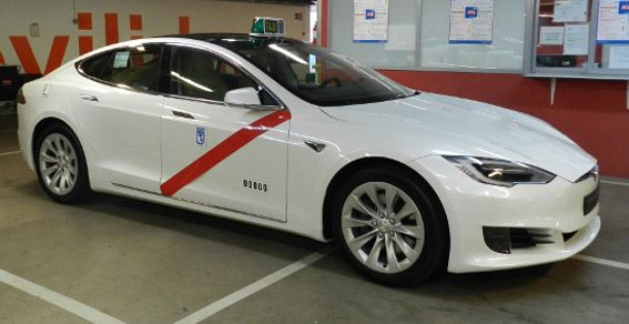 El Tesla Model S es homologado como taxi en Madrid