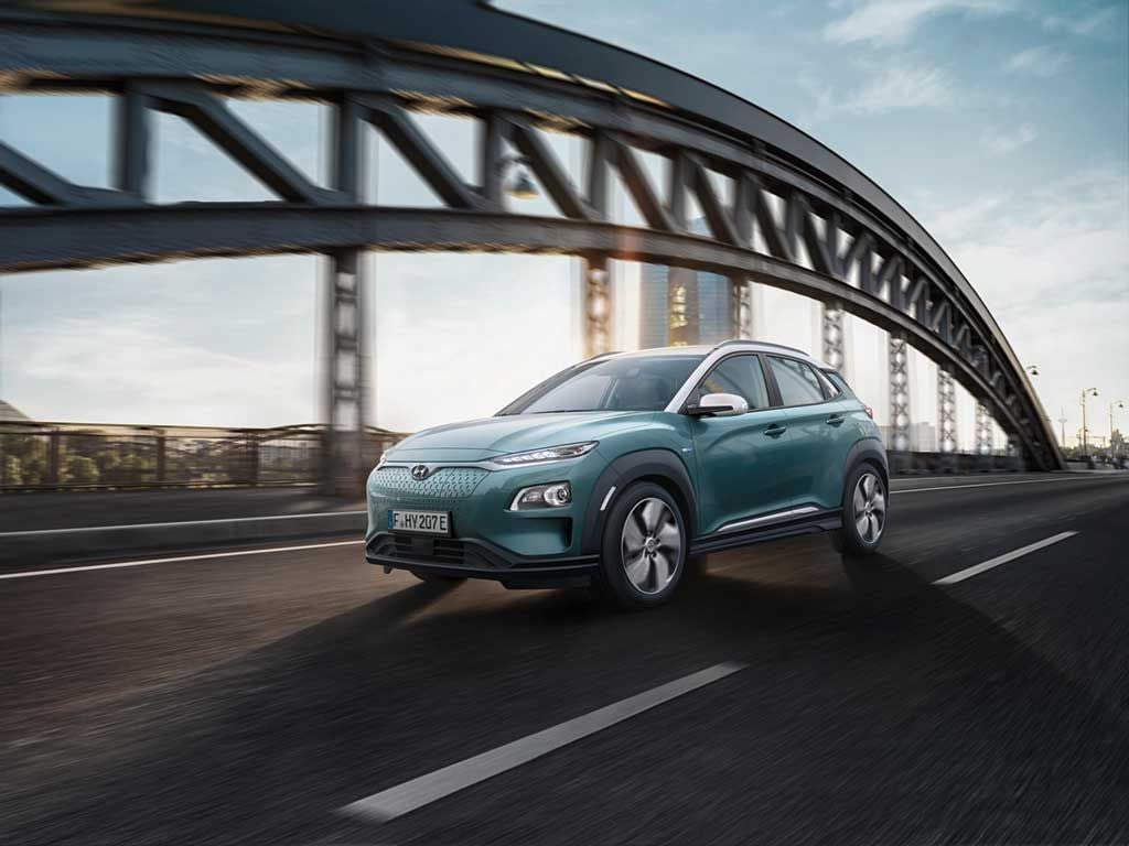 Presentado el Hyundai Kona eléctrico. Dos versiones, hasta 470 km de autonomía, 100 kW de carga y llegada a España este verano