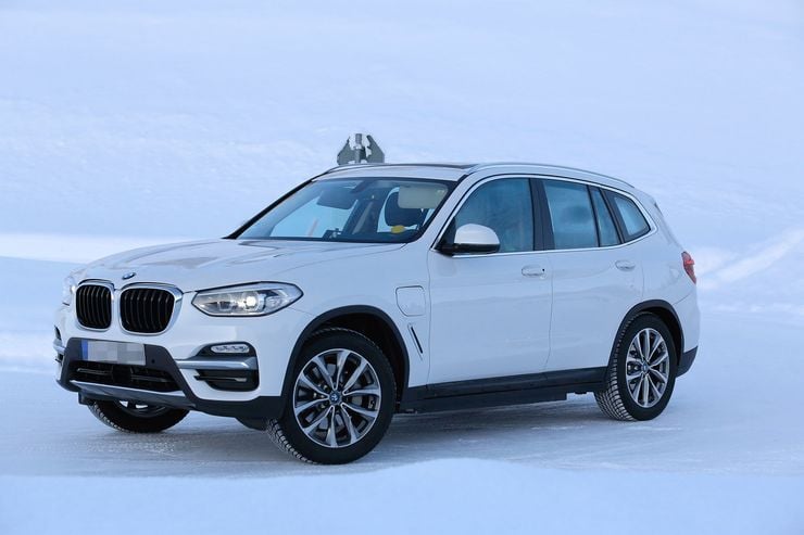 Nuevas fotos espía del BMW iX3, que se muestra ya sin camuflaje