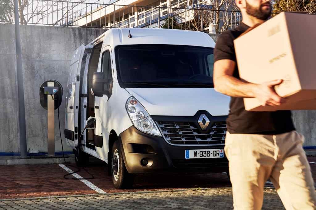 Primeras pruebas de la Renault Master Z.E. ¿Qué autonomía consigue la furgoneta eléctrica?