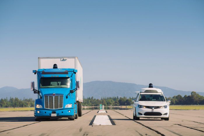 Waymo (Google) comienza a probar camiones autónomos