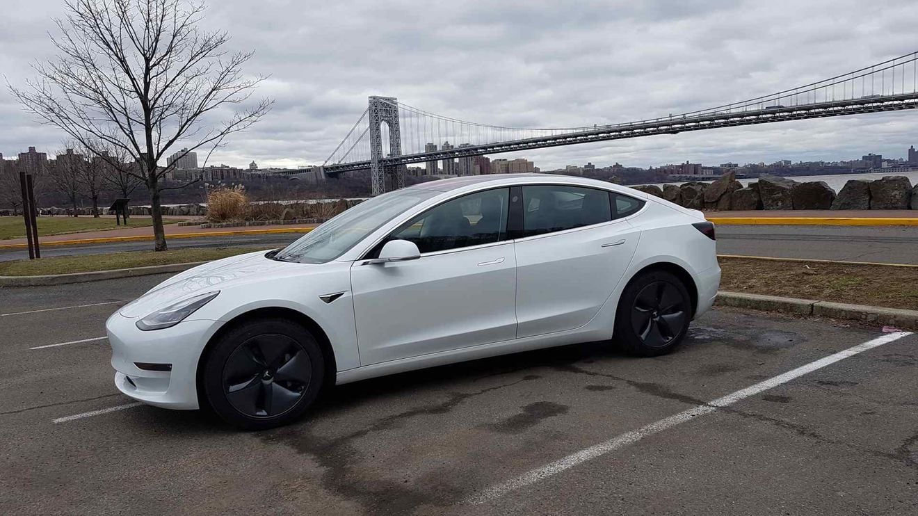 Prueba Tesla Model 3. Parte 1: exterior e interior