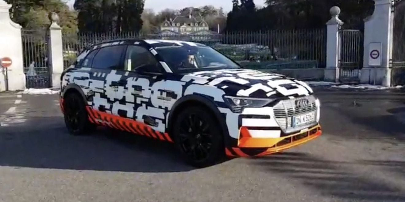 Audi llena las calles de Ginebra con prototipos camuflados del e-tron Quattro en vísperas de su presentación