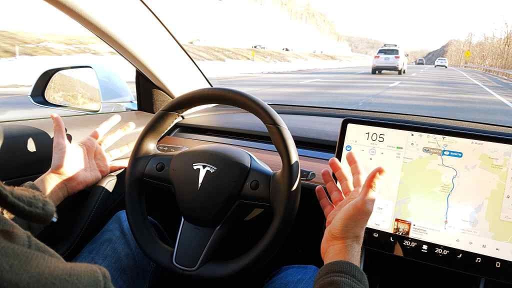 Con el Autopilot conectado, un Tesla tiene casi 10 veces menos posibilidades de sufrir un accidente que la media del sector