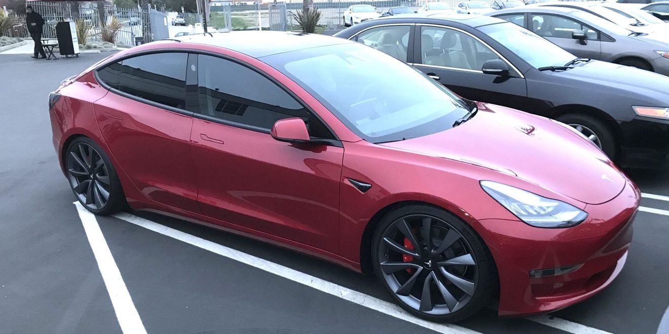 Tesla presenta los Model 3 Dual Motor y Performance: 0 a 96,5 km/h en 3,5 segundos, y más rápido que el BMW M3 según Elon Musk