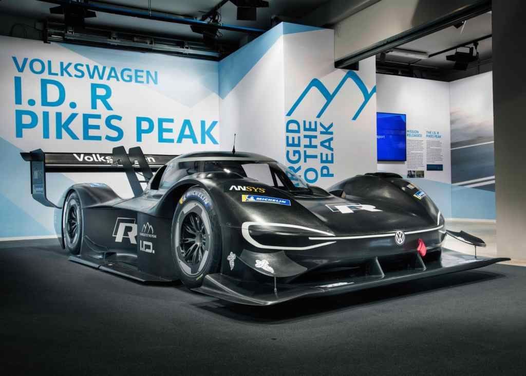 Presentado el Volkswagen I.D. R. Un superdeportivo eléctrico con el que aspiran a ganar en el Pikes Peak 2018