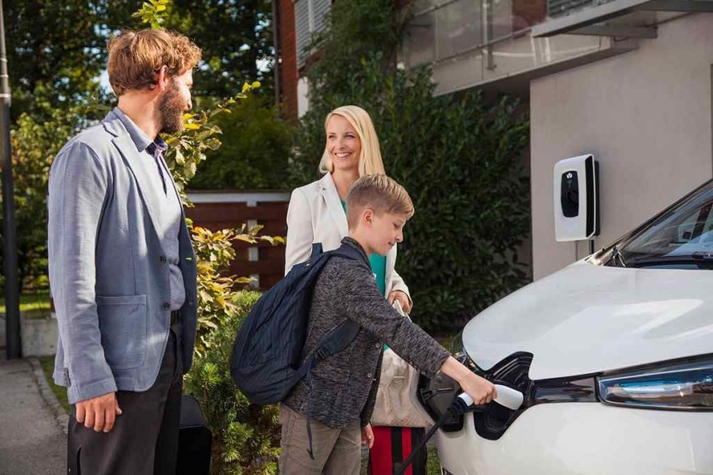 Los coches eléctricos almacenarán energía de fuentes renovables para ayudar a alcanzar el objetivo de cero emisiones para el 2050