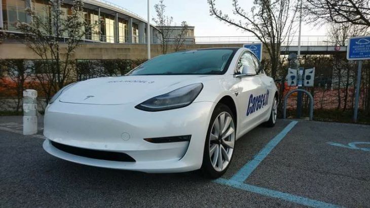 Renault es sorprendida con un Tesla Model 3 en su centro técnico