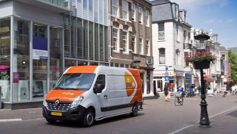 Empieza la distribución de la Renault Master ZE en Europa (vídeo)