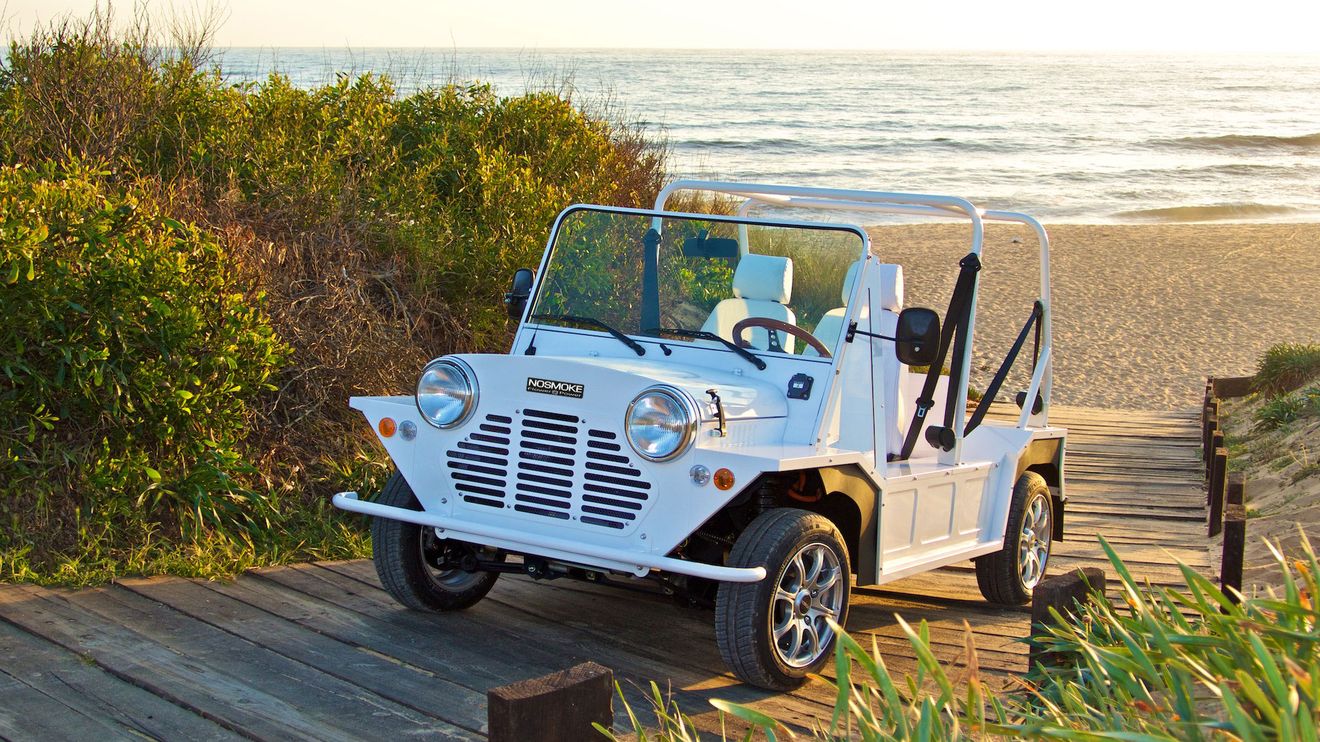 Nosmoke: este simpático remake del Mini Moke clásico es el coche eléctrico perfecto para la playa