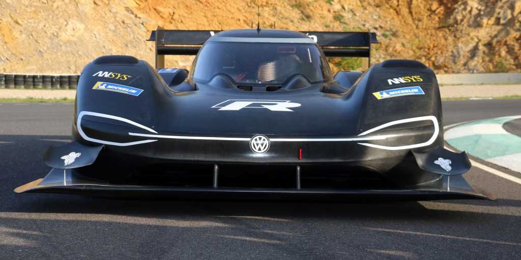 Así ha solucionado Volkswagen el reto de recargar el I.D. R en el Pikes Peak