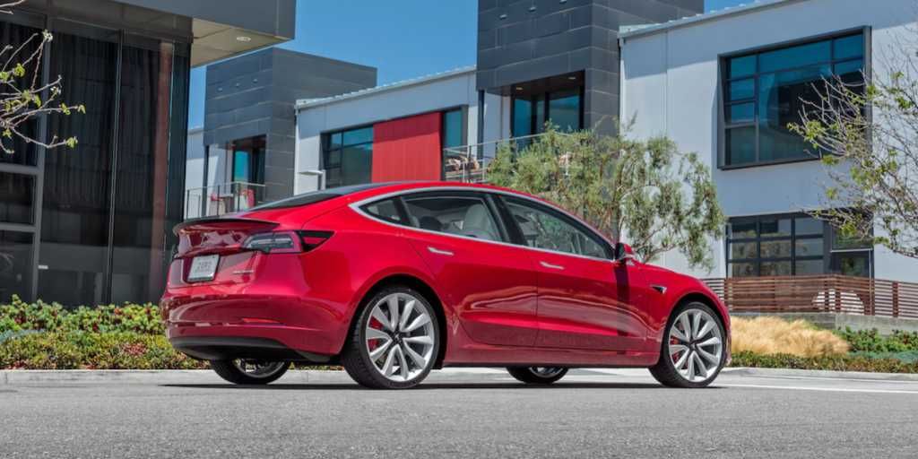 Motor Trend prueba el Tesla Model 3 Performance y revela su potencia: 456 cv